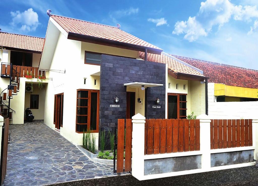 Ndalem Timoho Hotel Yogyakarta Exterior photo