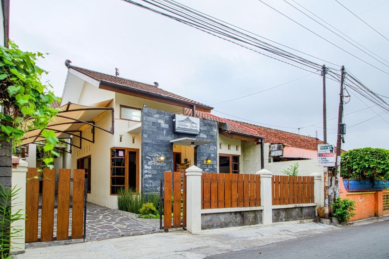 Ndalem Timoho Hotel Yogyakarta Exterior photo